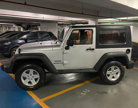 JEEP WRANGLER 3.8 SPORT 4X4 TETO RIGIDO V6 12V GASOLINA 2P AUTOMÁTICO JEEP WRANGLER 3.8 SPORT 4X4 TETO RIGIDO V6 12V GASOLINA 2P AUTOMÁTICO